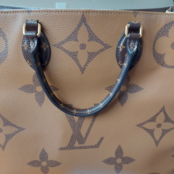 SOLD***LOUIS VUITTON REVERSE ON THE GO GM - Picture 15 of 16